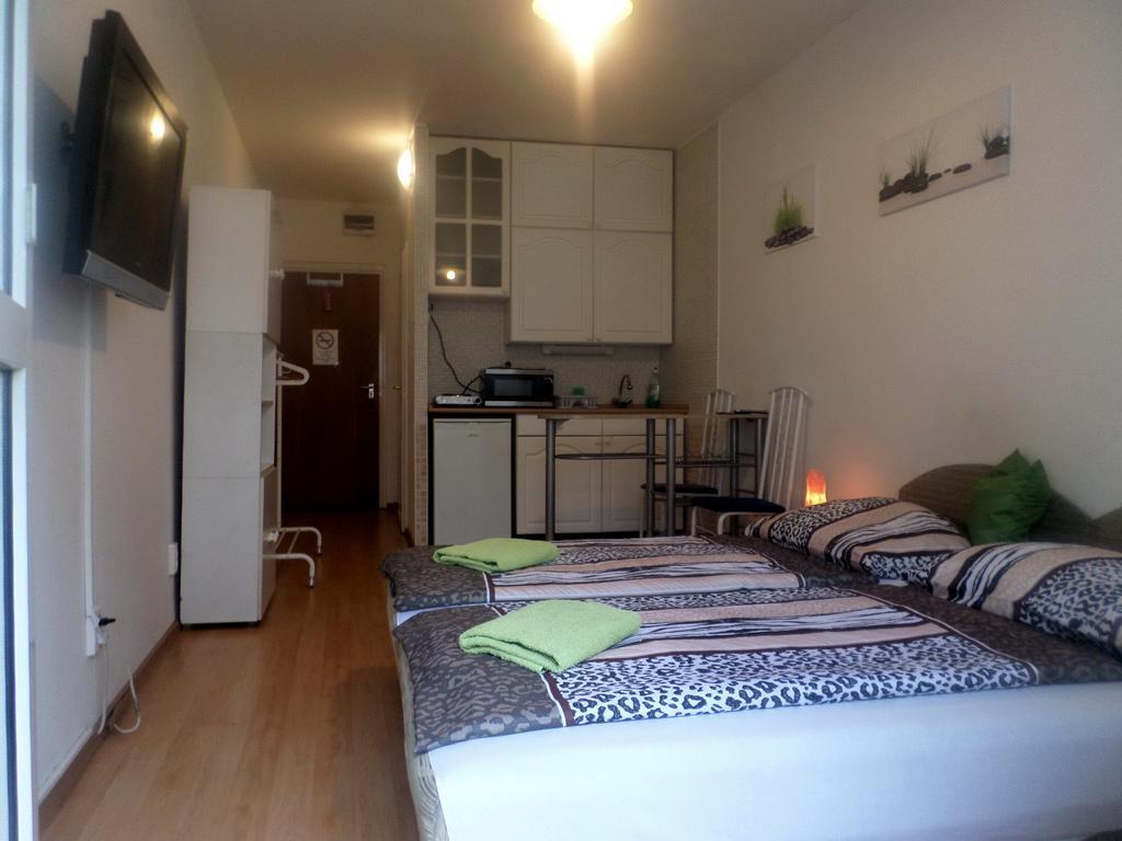 Apartments Leslie Budapest Extérieur photo