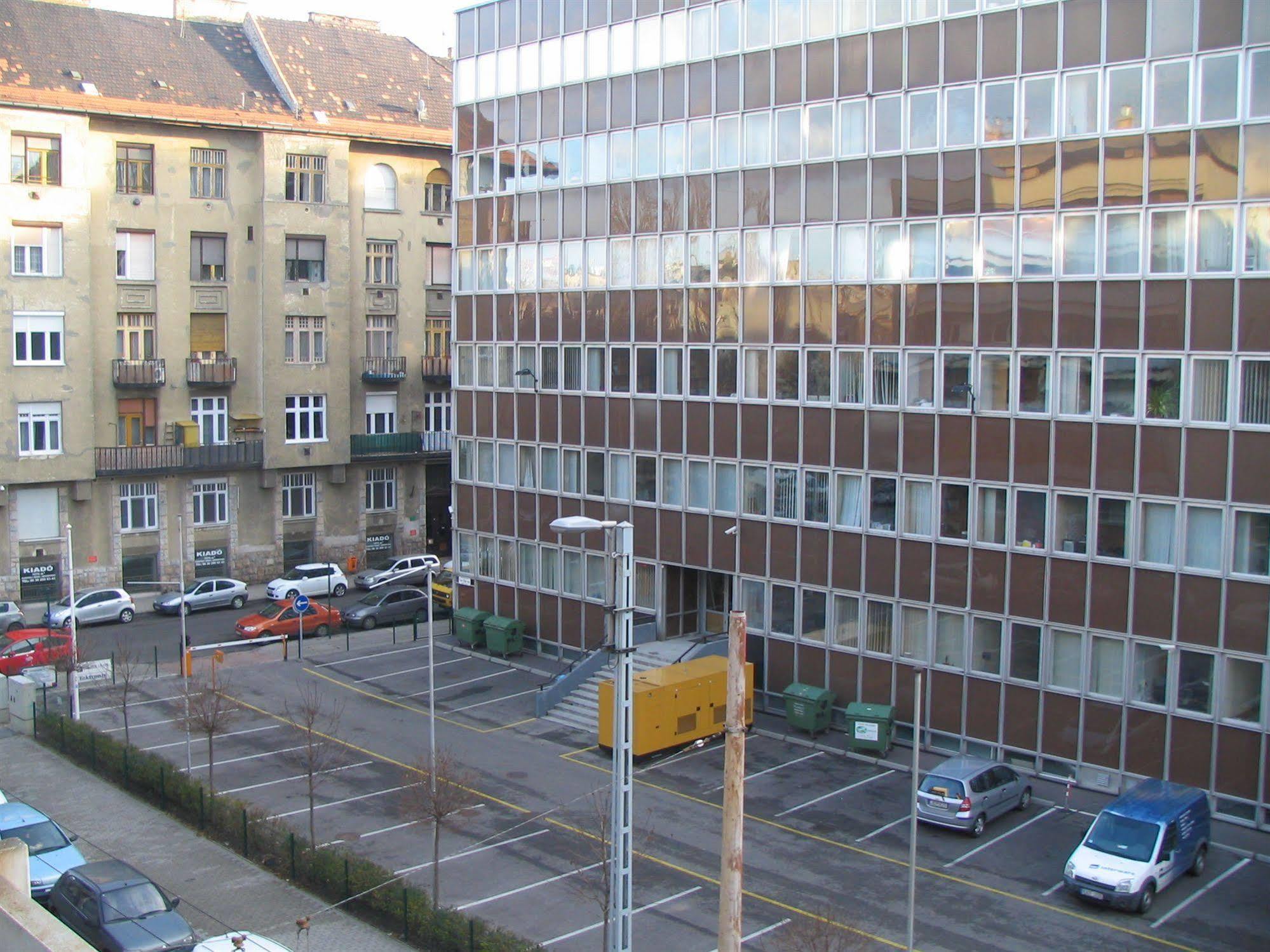 Apartments Leslie Budapest Extérieur photo