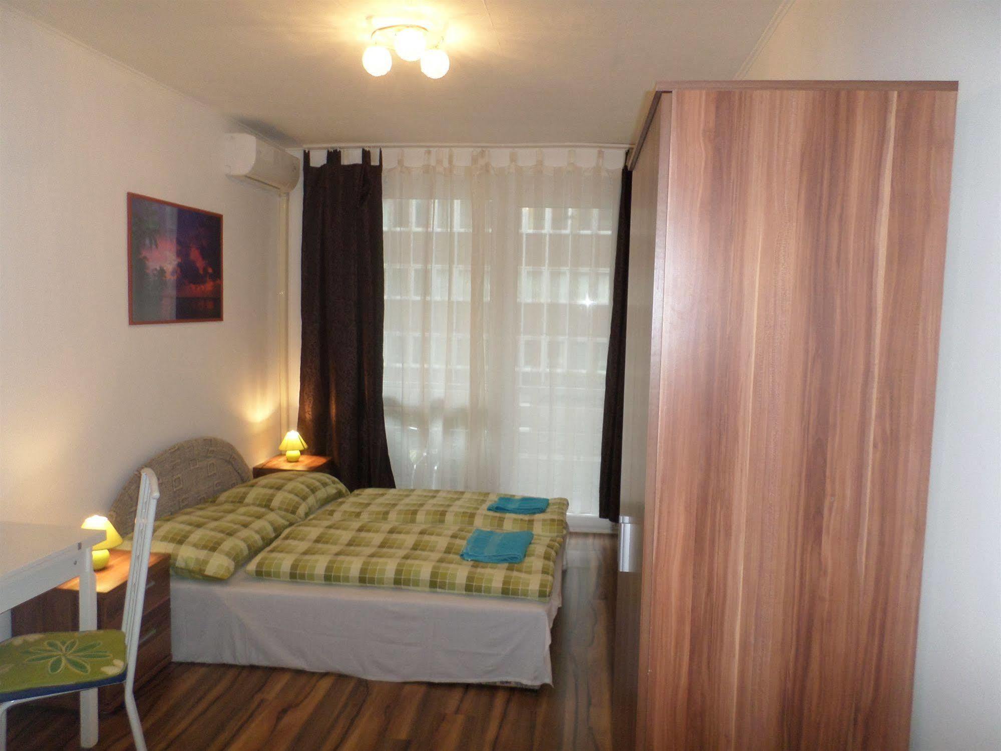 Apartments Leslie Budapest Extérieur photo
